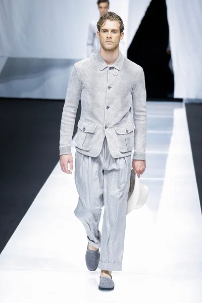 Look 38